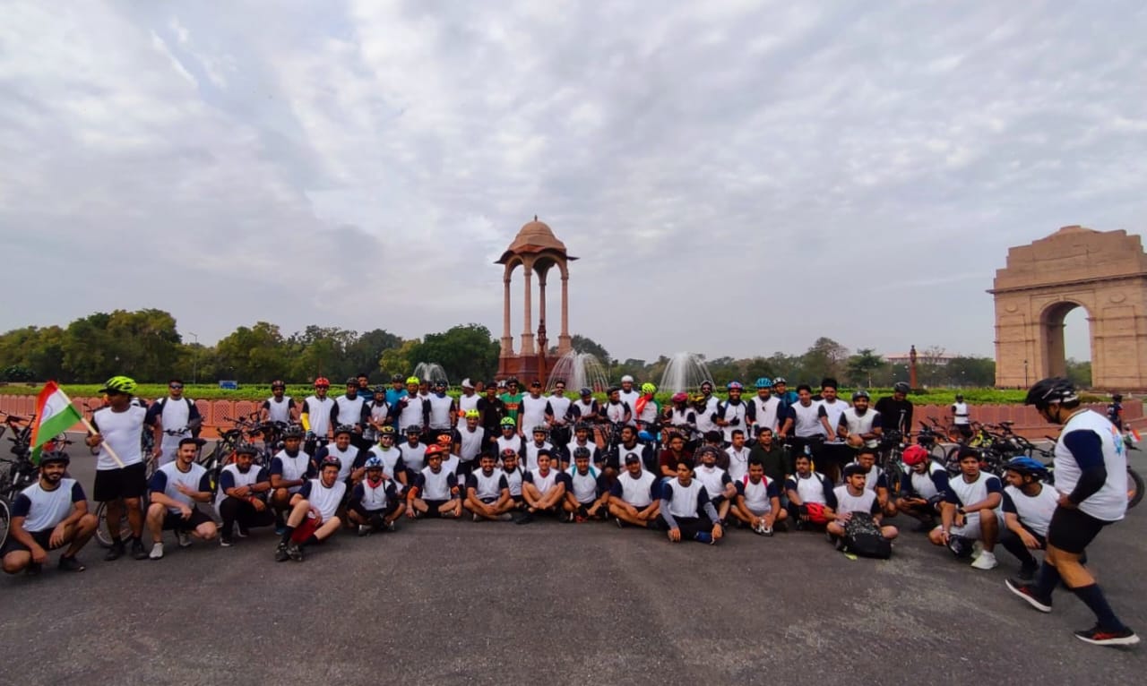 Cycle rally was organized under the aegis of Ministry of Tourism (Northern Region) on 21 Aug