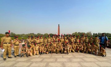 NCC Cadets from Frank Anthony Public School New Delhi visited NWM paid digital homage to Bravehearts