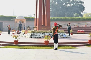 Gunners of 29 Air Defence Regiment in 1971 War homage was paid to Bravehearts at NWM on 07 Dec 22